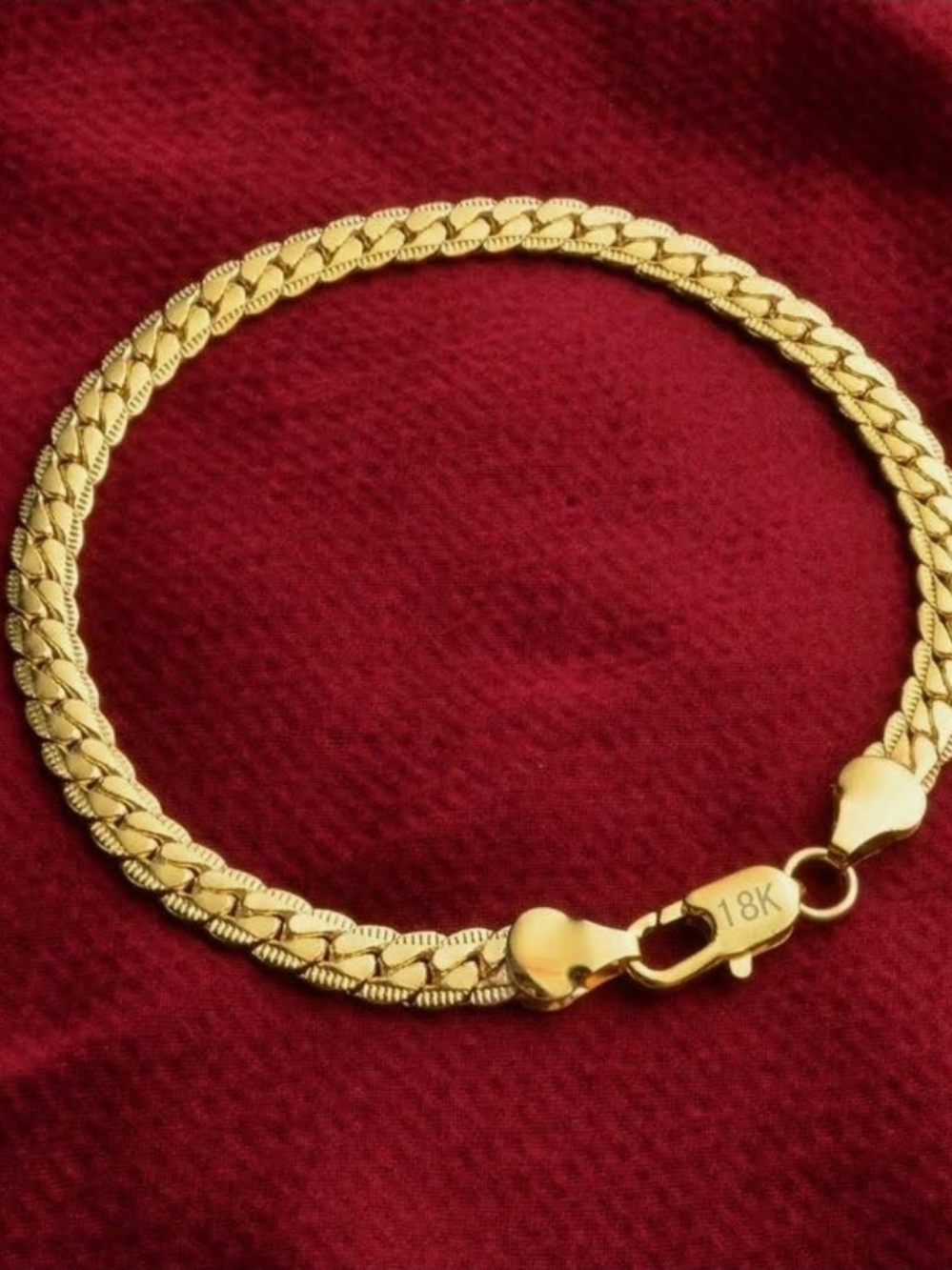 NWOT 18K Gold Women's Chain Bracelet - Gold
